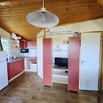 Alpehytte Climatise Pour 6, Calme Avec Piscine Et Parking - Fr-1-607-59 Agde